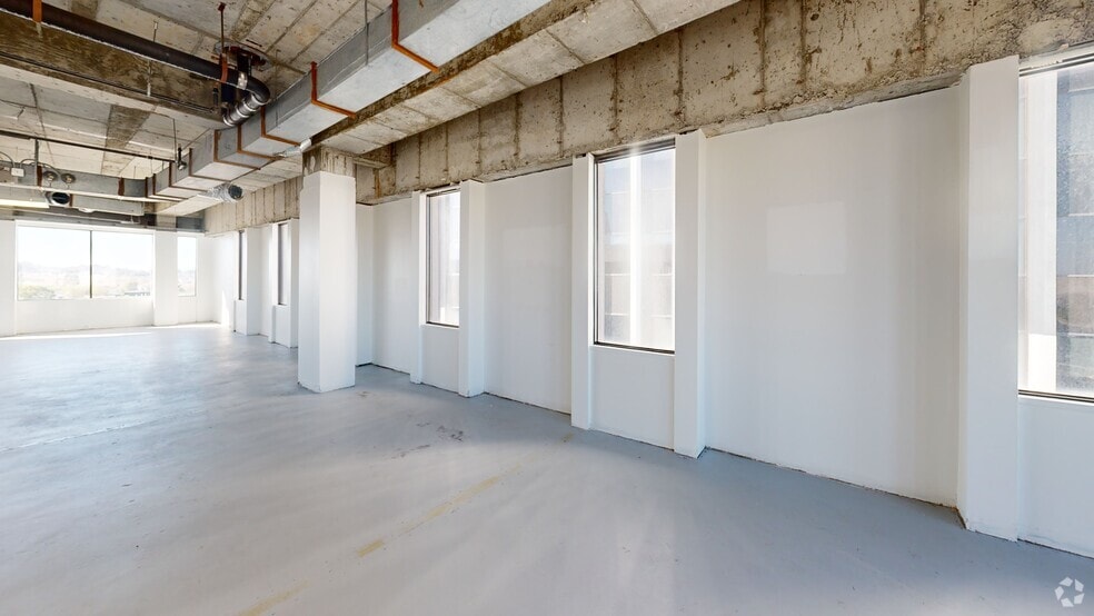 More Photos Of 21515 Hawthorne Blvd, Torrance Unknown For Lease