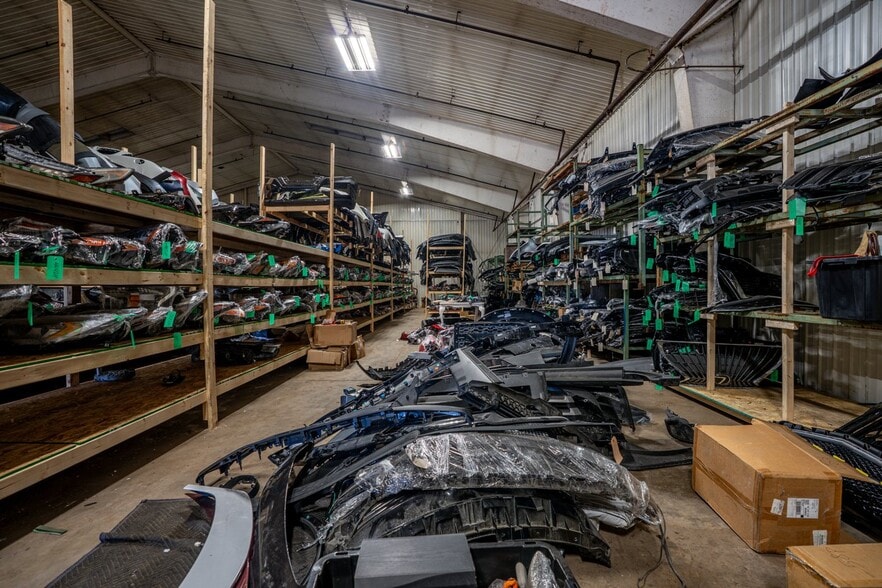More Photos Of 434 S Byrkit Ave, Mishawaka Warehouse For Sale