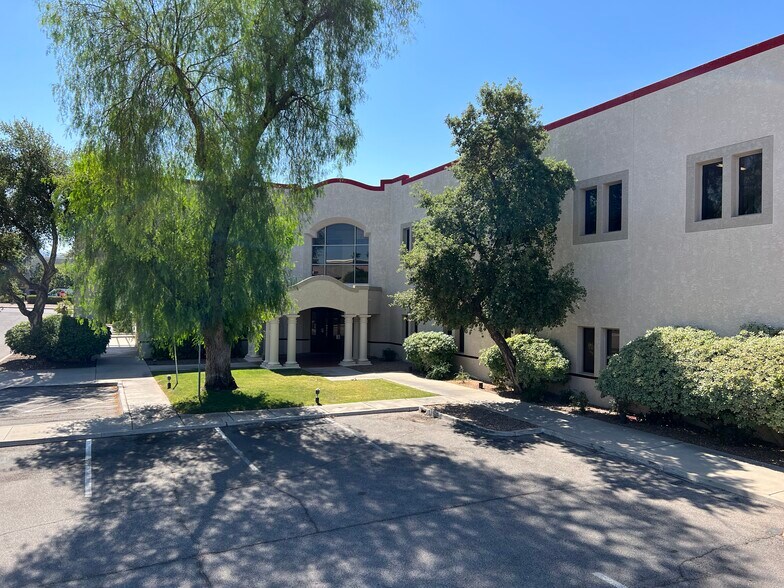 More Photos Of 7225 N Mona Lisa Rd, Tucson Medical For Lease