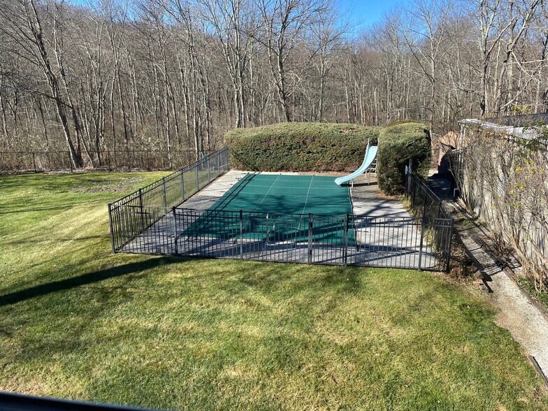 More Photos Of 111 Highland Lakes Rd, Highland Lakes General Retail For Sale