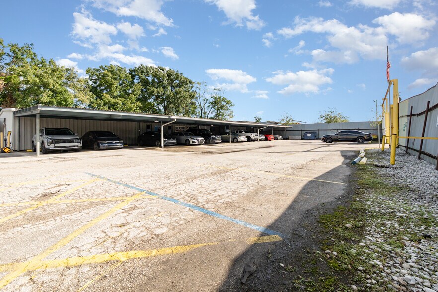 More Photos Of 204 5th St, Orlando Industrial For Sale