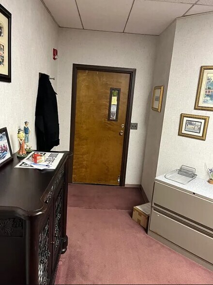 More Photos Of 200 Perrine Rd, Old Bridge Medical For Sale