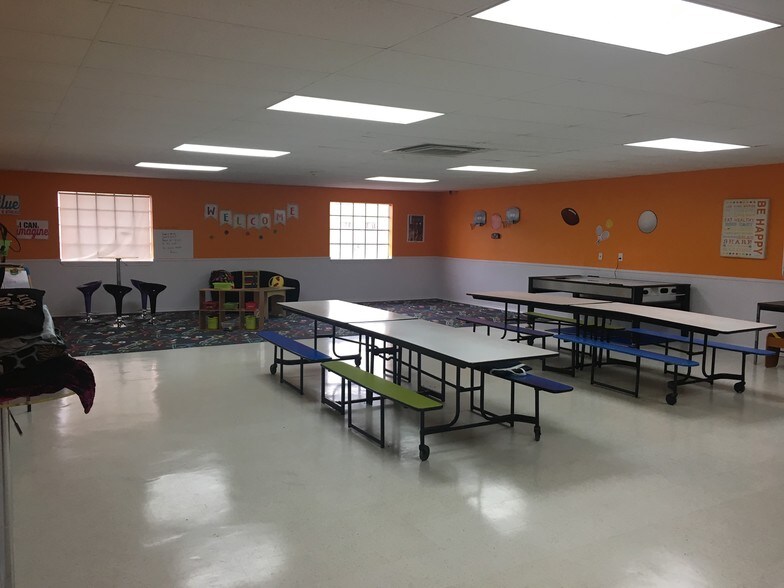 More Photos Of 21950 Kingsland Blvd, Katy Daycare Center For Lease