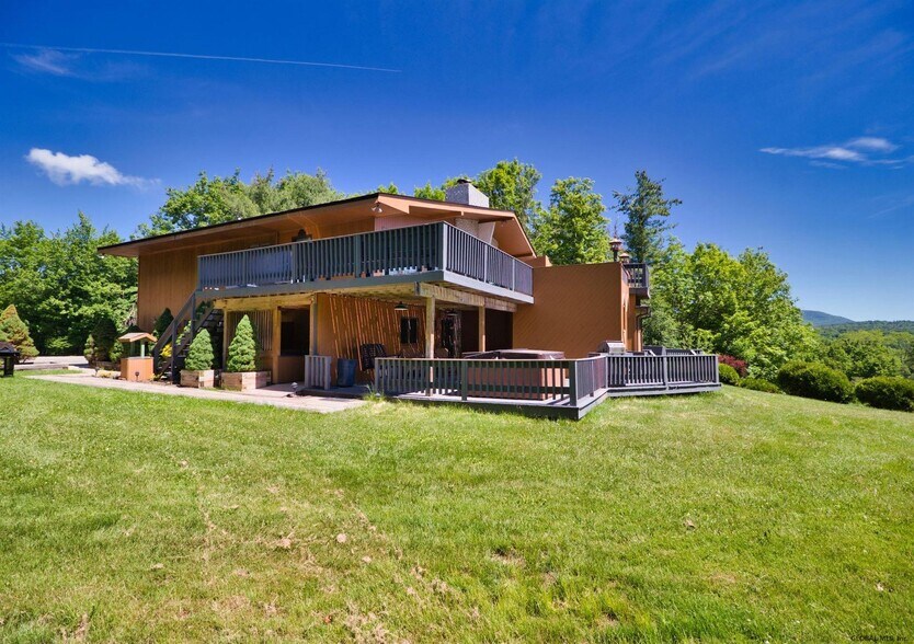 More Photos Of 218 NY-296, Windham Hotel For Sale