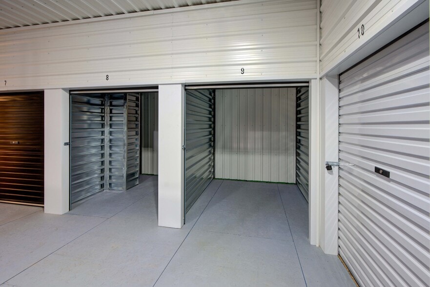 More Photos Of 25 Main St E, Lyn Storefront Retail Office For Sale