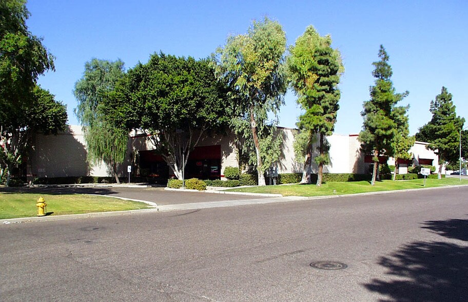 More Photos Of 3001-3027 N 35th Ave, Phoenix Warehouse For Lease