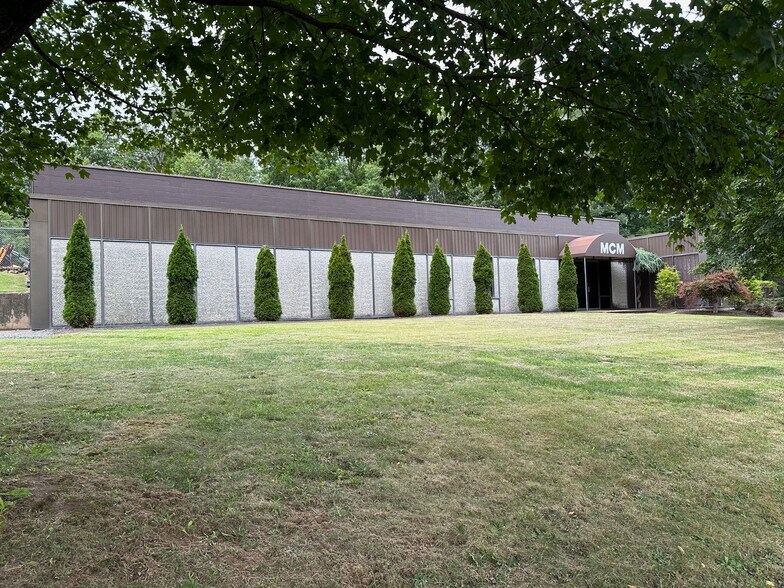 More Photos Of 66 Beaver Brook Rd, Danbury Manufacturing For Lease