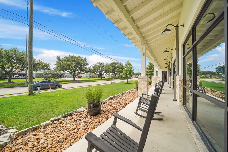 More Photos Of 4300 FM 2351 Rd, Friendswood Office For Lease
