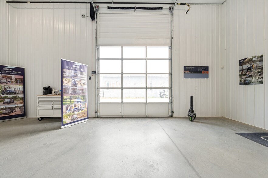 More Photos Of 2667 East Harbor Rd, Port Clinton Freestanding For Sale