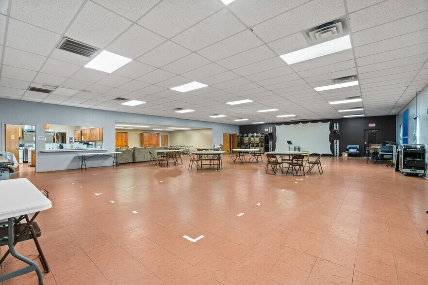 More Photos Of 1101 N Wheeler Ave, Sallisaw Religious Facility For Sale