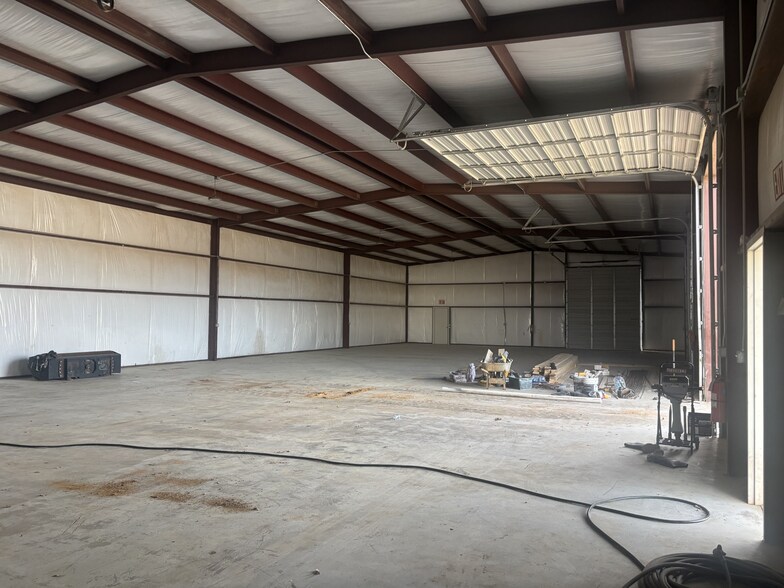 More Photos Of 5035 Dick Price Rd, Fort Worth Unknown For Lease