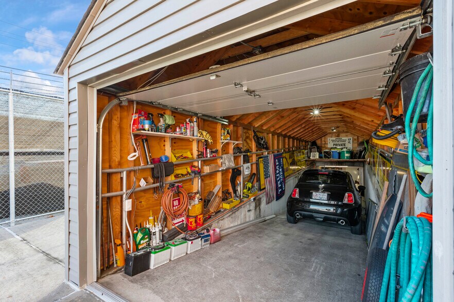 More Photos Of 49-18 25th Ave, Woodside Warehouse For Sale