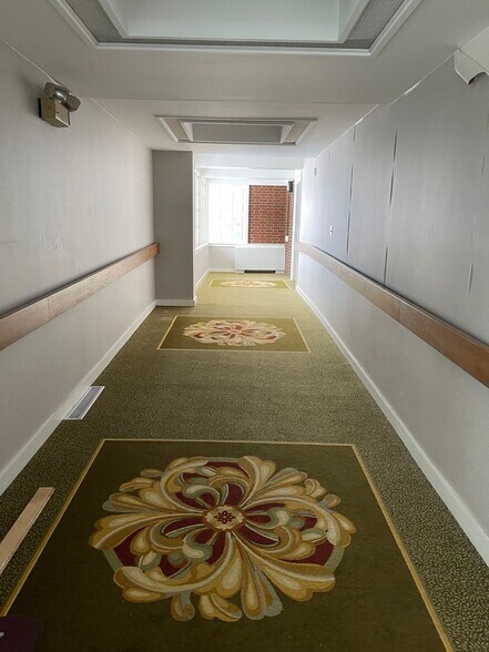 More Photos Of 925 N Michigan Ave, Saginaw Medical For Sale