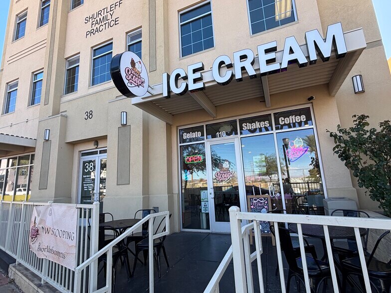 More Photos Of 38 Water St, Henderson Medical For Lease