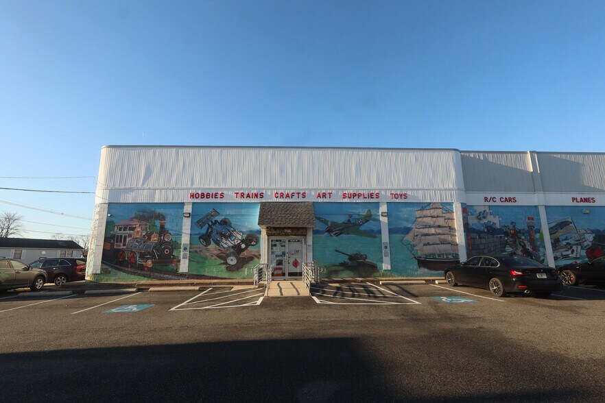 Primary Photo Of 706 N White Horse Pike, Magnolia Freestanding For Sale