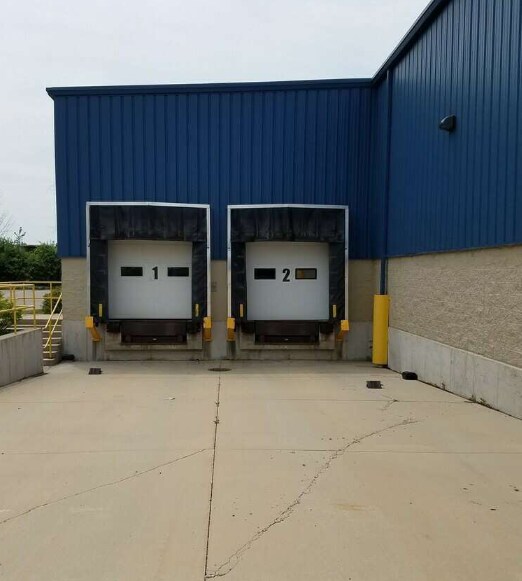 More Photos Of 2025 W Southbranch Blvd, Oak Creek Food Processing For Sale