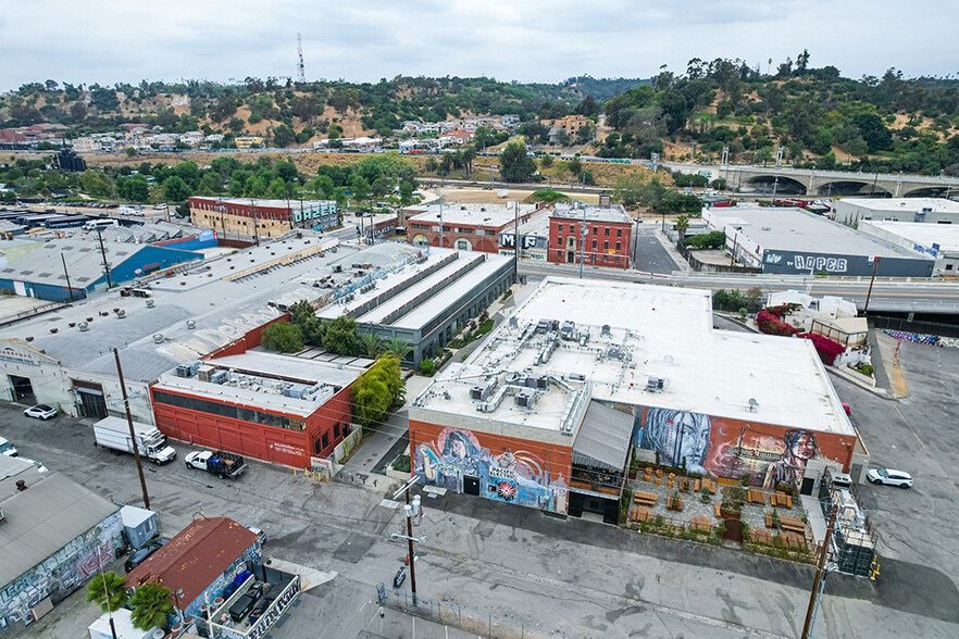More Photos Of 1726-1756 N Spring St, Los Angeles Warehouse For Lease