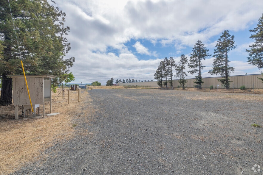 More Photos Of 24200 Arnold Dr, Sonoma Warehouse For Lease