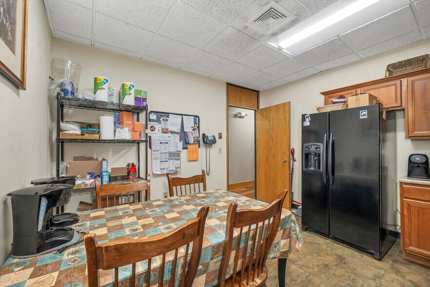 More Photos Of 231 Sutton St, North Andover Medical For Sale