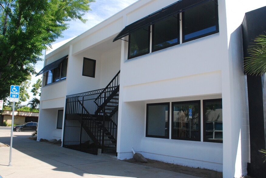 More Photos Of 1226 11th St, Modesto Office For Lease