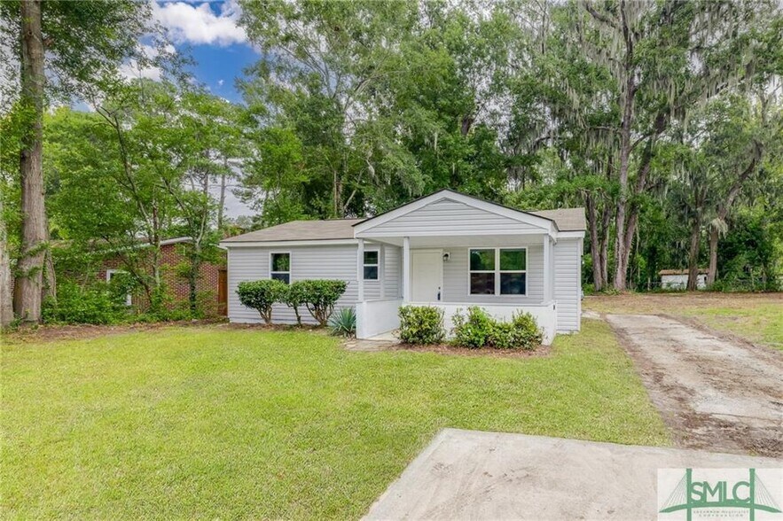 More Photos Of 504 E Montgomery Xrd, Savannah Office Residential For Sale