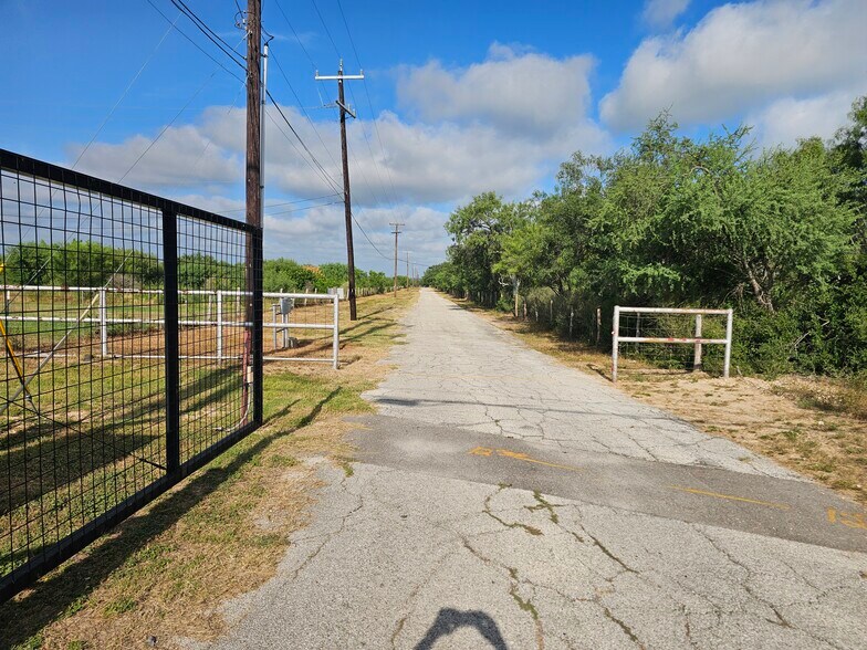 More Photos Of 13699 U.S. 281 Hwy, San Antonio Land For Sale