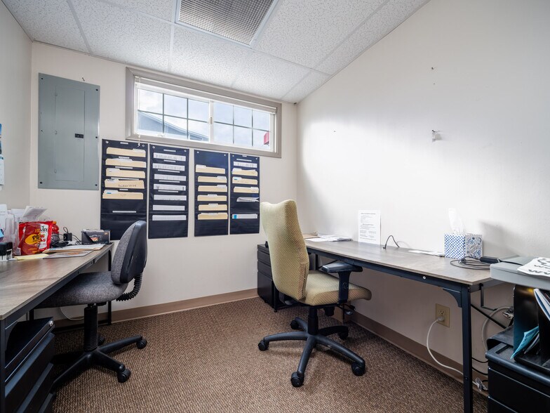 More Photos Of 330-340 Washington St SW, Albany Office For Sale