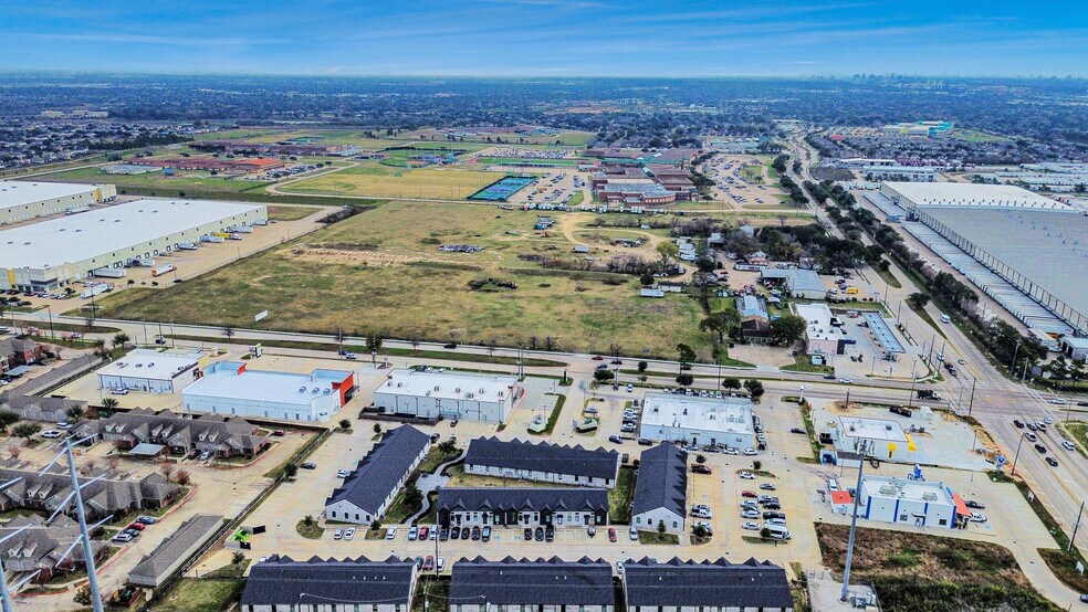 More Photos Of 2035 N Mason Rd, Katy Medical For Lease