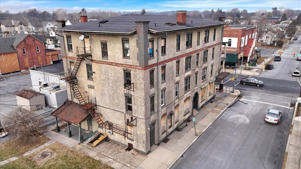 More Photos Of 200 W Lancaster Ave, Shillington Apartments For Sale