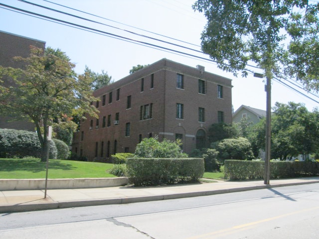 Primary Photo Of 20 Carman Ave, East Rockaway Religious Facility For Sale