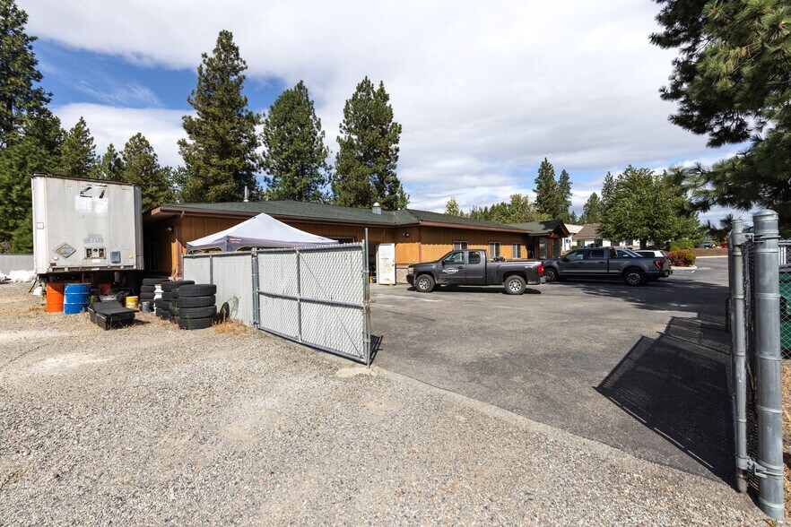 More Photos Of 690 W Capstone Ct, Hayden Office For Sale