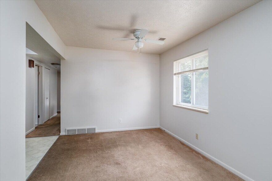 More Photos Of 1803 Cromwell Dr, Akron Apartments For Sale