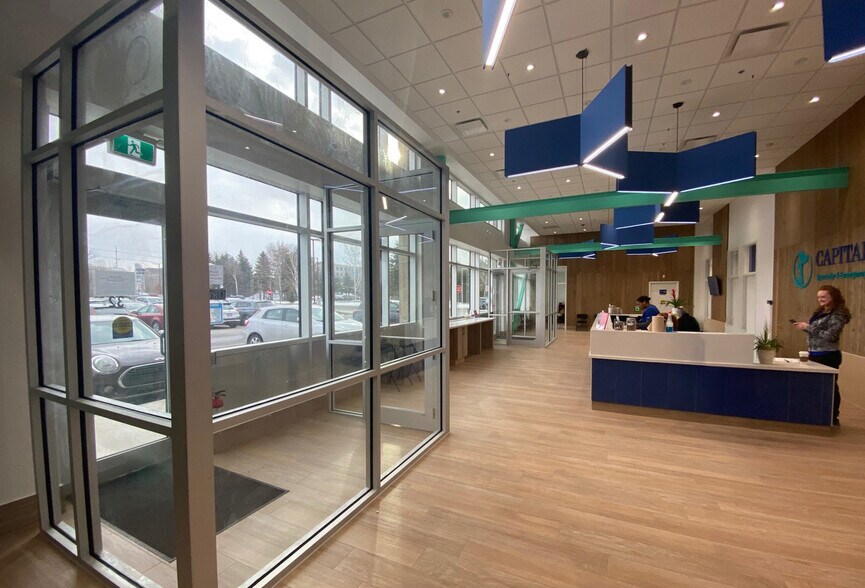 More Photos Of 747 Silver Seven Rd, Ottawa Storefront For Sale