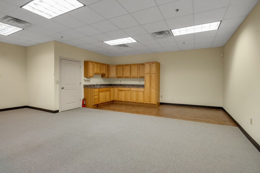 More Photos Of 2-85 Bristol Ln, Ellicottville General Retail For Sale