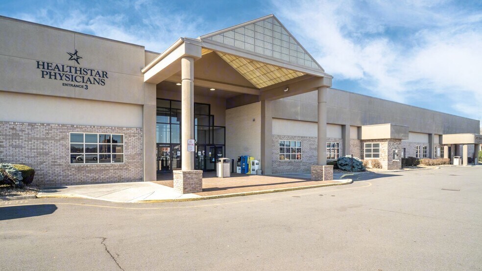 More Photos Of 420 W Morris Blvd, Morristown Medical For Lease