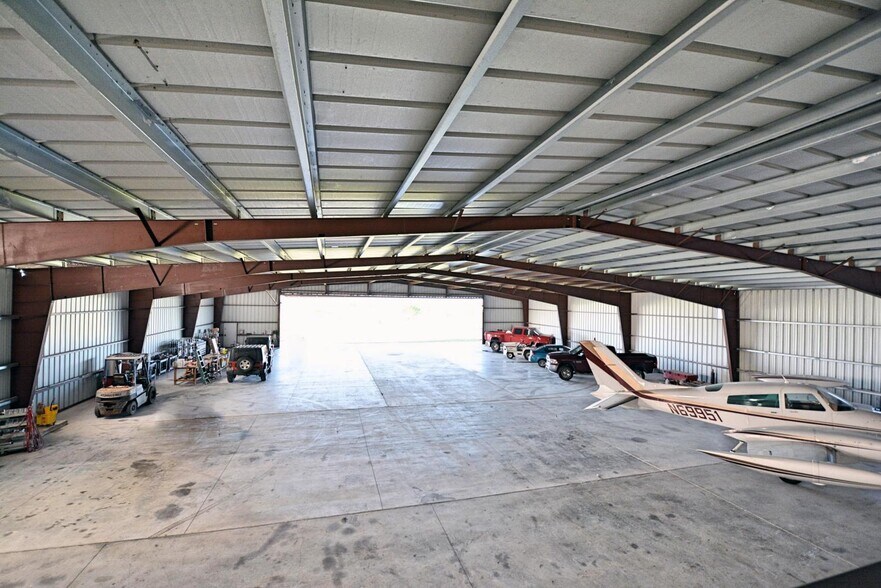 More Photos Of 4545 E FM 775, Seguin Manufacturing For Sale