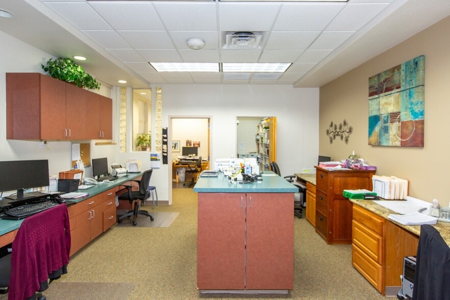 More Photos Of 1005 Division St, Prescott Medical For Sale