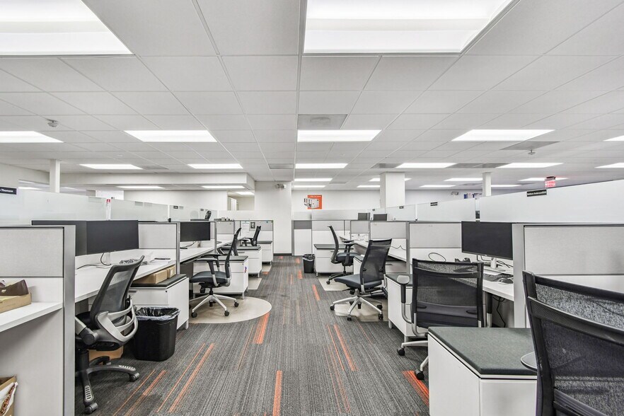 More Photos Of 902 N Himes Ave, Tampa Office For Lease