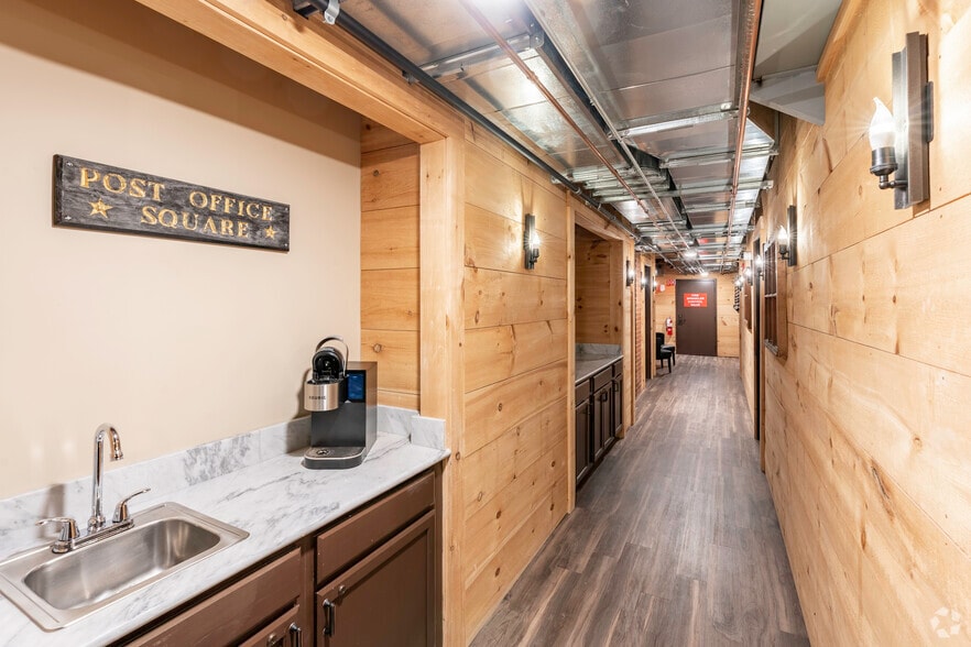 More Photos Of 6 Main Street Ext, Plymouth Office Residential For Lease