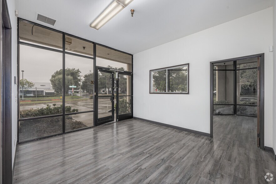 More Photos Of 4802 Littlejohn St, Baldwin Park Warehouse For Lease