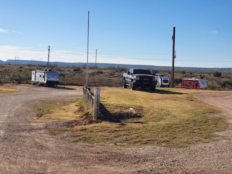 More Photos Of 1509 W 8th St, Post Land For Sale