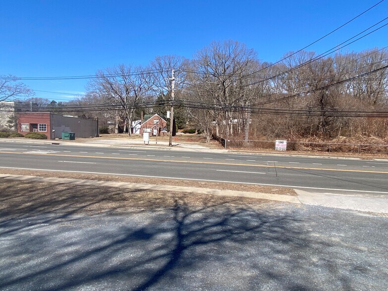 More Photos Of 959 W Jericho Tpke, Smithtown Land For Sale