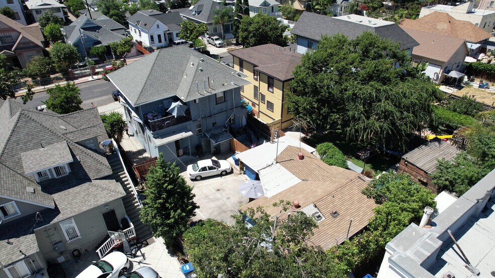 More Photos Of 1978 Bonsallo Ave, Los Angeles Apartments For Sale