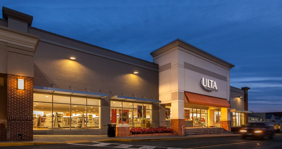 More Photos Of 1117 Emmet St, Charlottesville Unknown For Lease