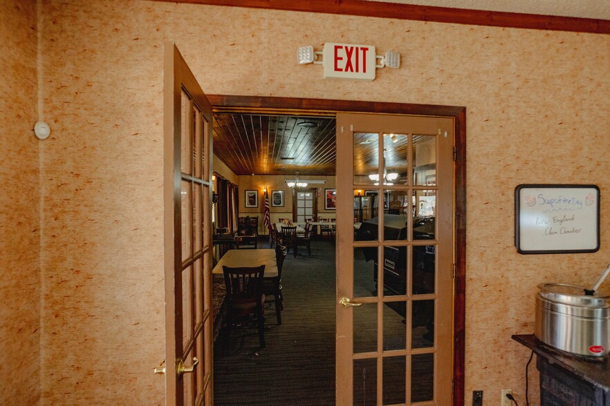 More Photos Of 5159 CA-140, Mariposa General Retail For Sale