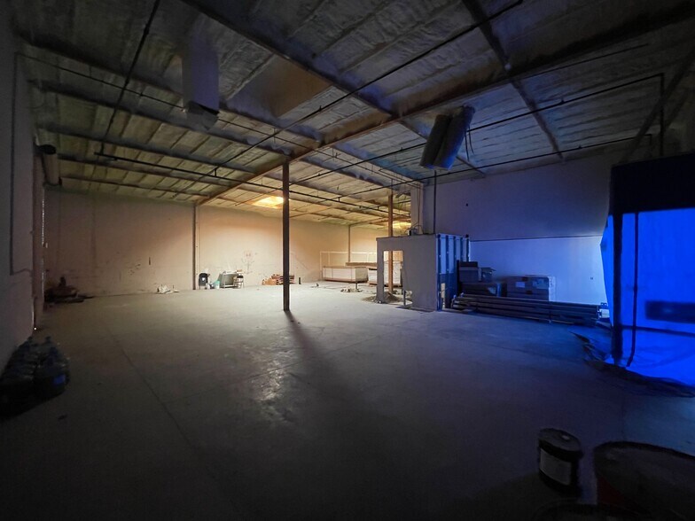 More Photos Of 68364 Commercial Rd, Cathedral City Warehouse For Sale