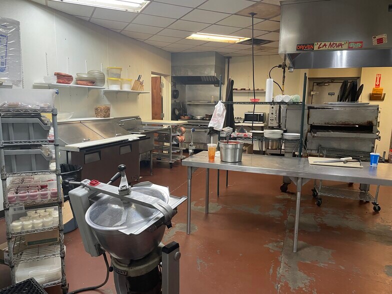More Photos Of 2704 Walton Way, Marion Restaurant For Lease