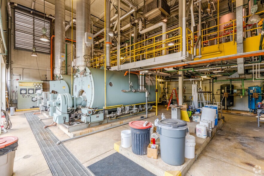 More Photos Of 651 Fourth Ave, New Kensington Hospital For Sale