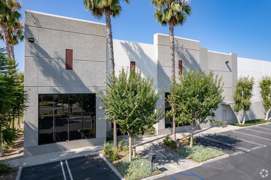 More Photos Of 108-118 Brea Canyon Rd, City of Industry Warehouse For Lease