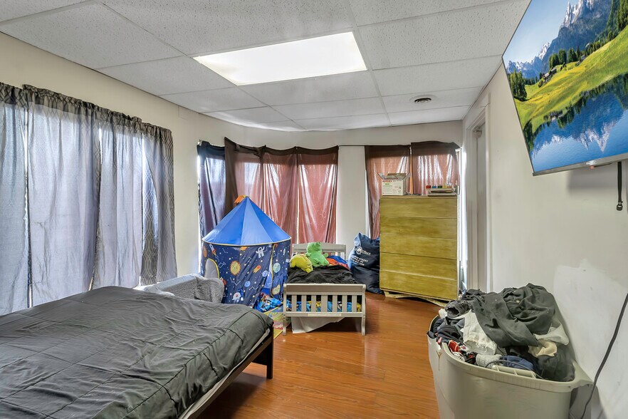 More Photos Of 2302 Main St, Buffalo Storefront Retail Residential For Sale